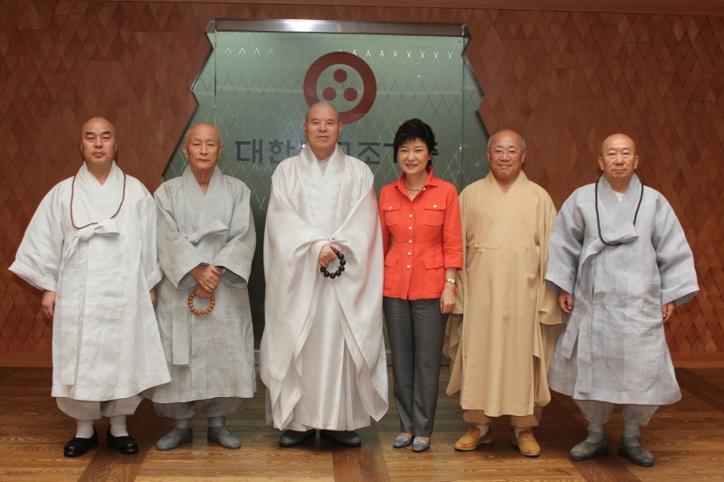2012.08.08_박근혜후보 예방